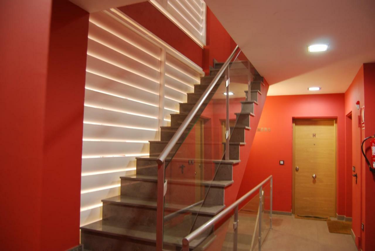 Centrico Nuevo Dos Banos Parking Appartement Sevilla Buitenkant foto