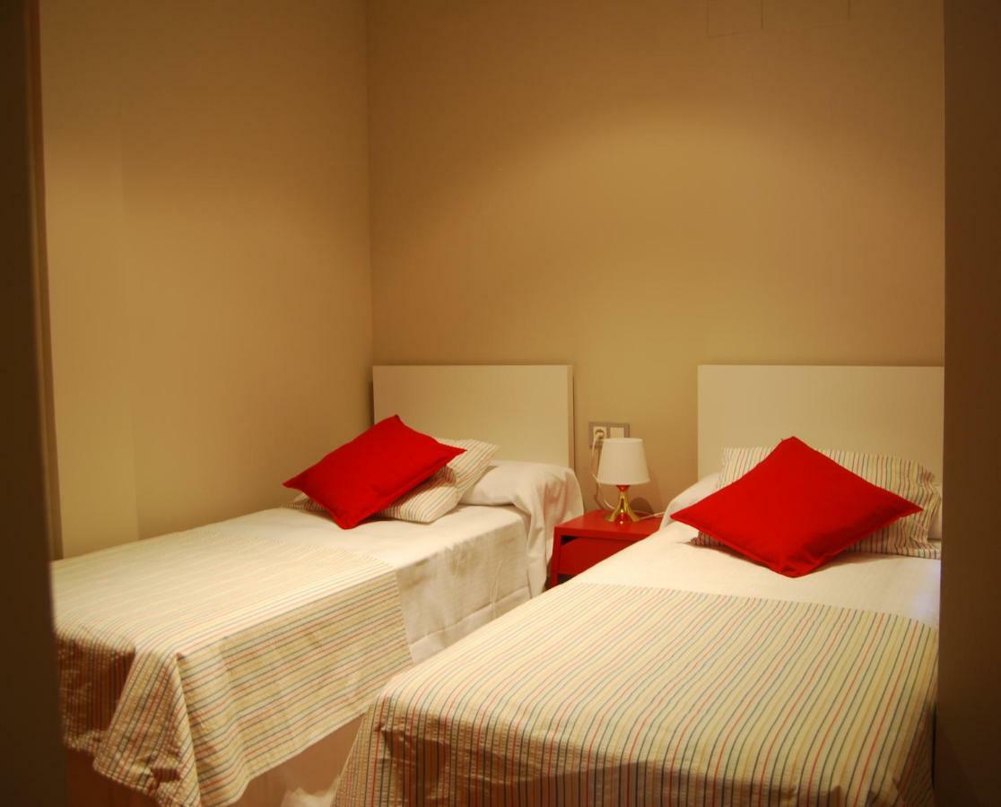 Centrico Nuevo Dos Banos Parking Appartement Sevilla Buitenkant foto