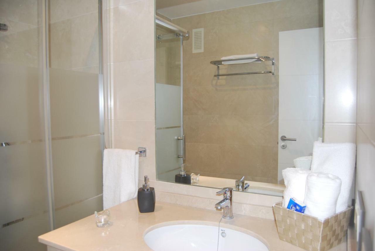 Centrico Nuevo Dos Banos Parking Appartement Sevilla Buitenkant foto